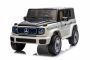 Macchina elettrica per bambini Mercedes-Benz EQG 12V, bianco, parti della carrozzeria illuminate a LED, luci anteriori e posteriori funzionanti, telecomando 2,4 GHz, ingresso USB/AUX, batteria al litio, 2 motori da 35W, licenza ORIGINALE