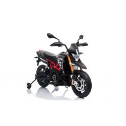 Moto elettrica APRILIA DORSODURO 900, con licenza, batteria 12V, ruote morbide EVA, 2 motori da 18W, sospensioni, telaio in metallo, forcella in metallo, ruote ausiliarie, grigio