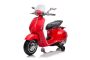 Scoooter elettrico cavalcabile Vespa 946 con retromarcia, rosso, omologato, ruote ausiliarie, 2 batterie da 6 V, 2 motori da 30 W, sedile in pelle, lettore MP3 con ingresso USB